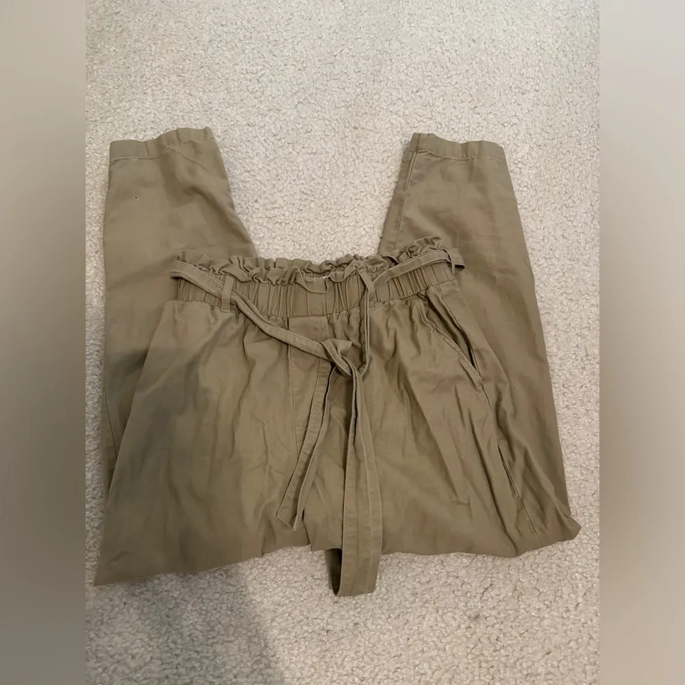 Hollister ultra high rise jogger women pants size S - Image 6