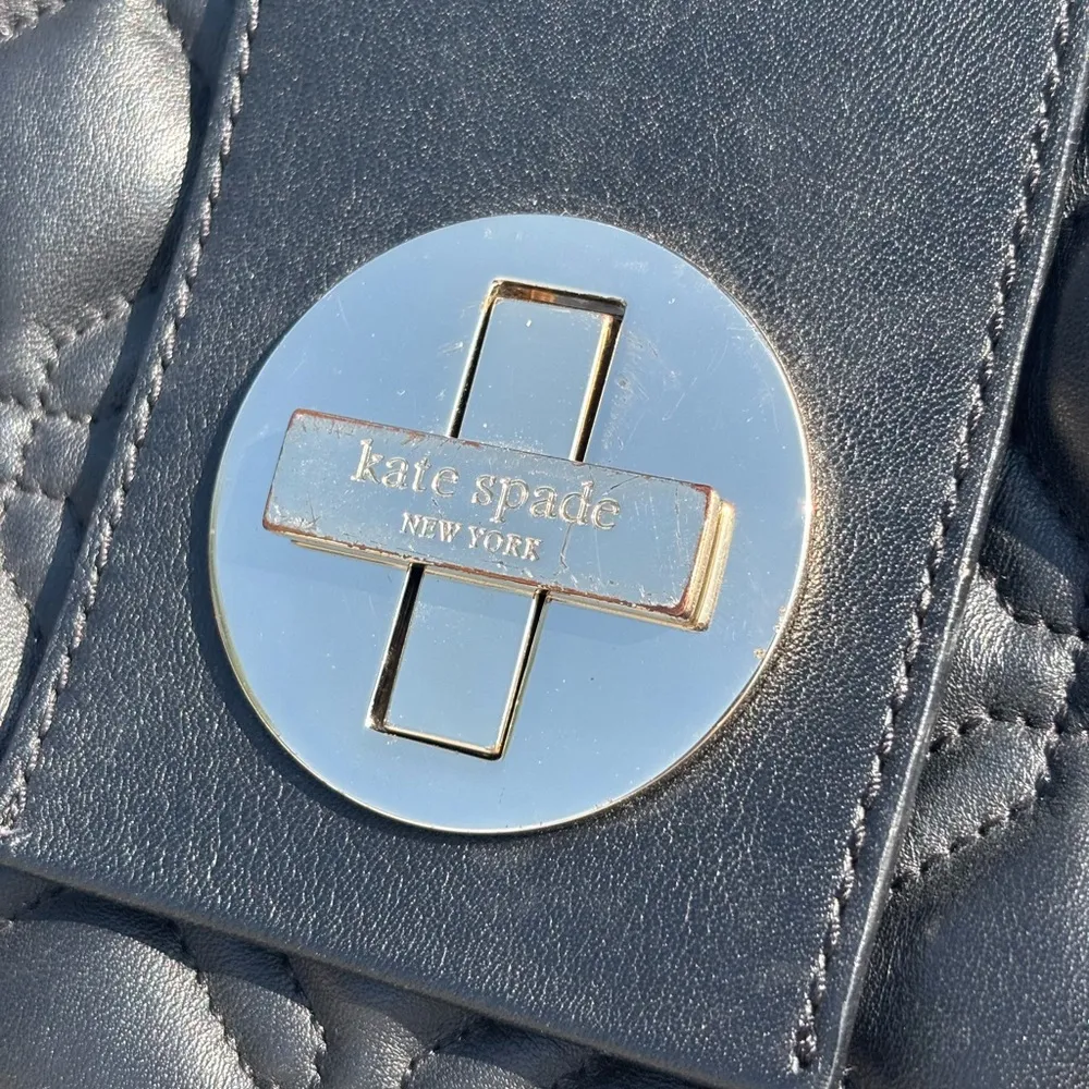 Kate Spade ♠️ Elegant Black Leather Quilted Handbag - Image 5