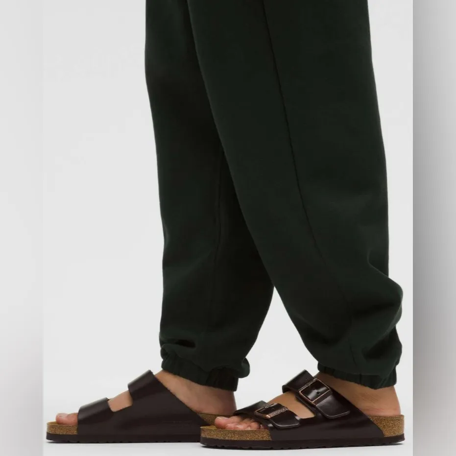 Lululemon NWT Scuba Mid Rise Oversized Fleece Joggers Forest Green Size XS - Image 2