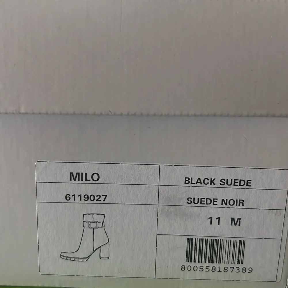 La Canadienne Buckle Accent Milo Block Heel Suede Boots, Size 11 New in Box $565 Black - Image 10
