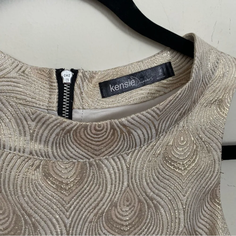 Kensie Kenzie Metallic Gold Fit and Flare Sleeveless Shiny Cocktail Dress Size 2 - Image 5