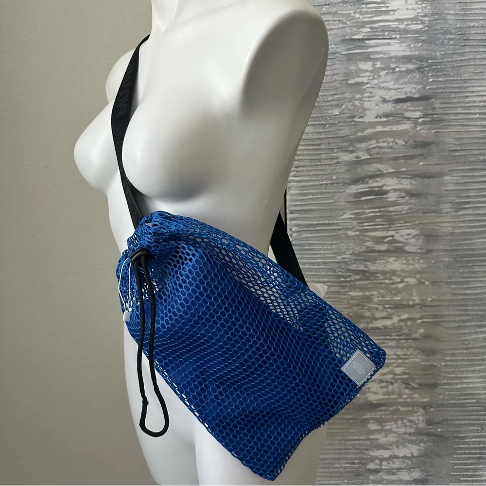 FP Movement Mini Mesh Sling Bag Blue - Image 2