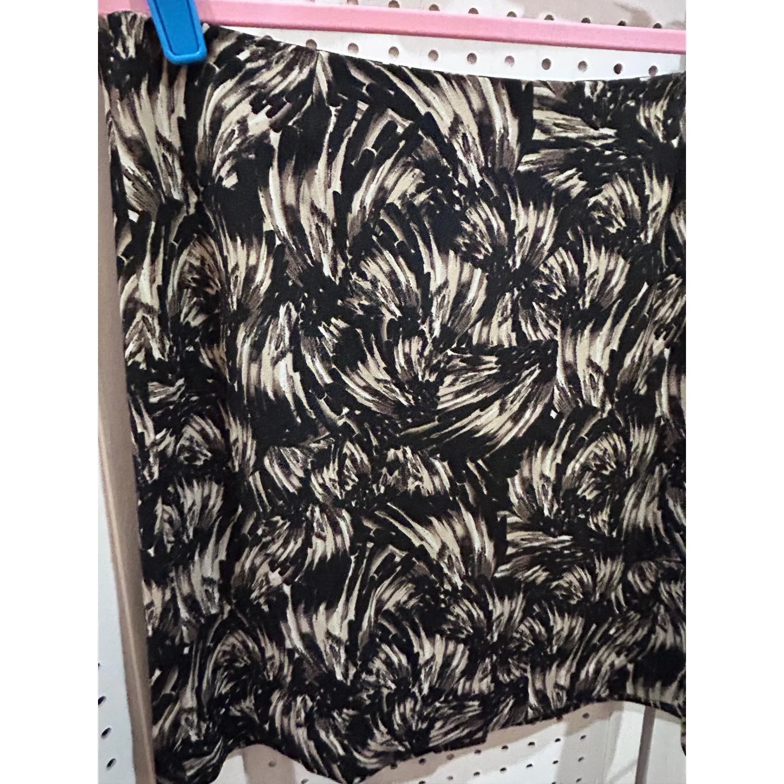 Alfani Black White Abstract Print Pencil Skirt Size 8 Zipper Back Career - Image 2