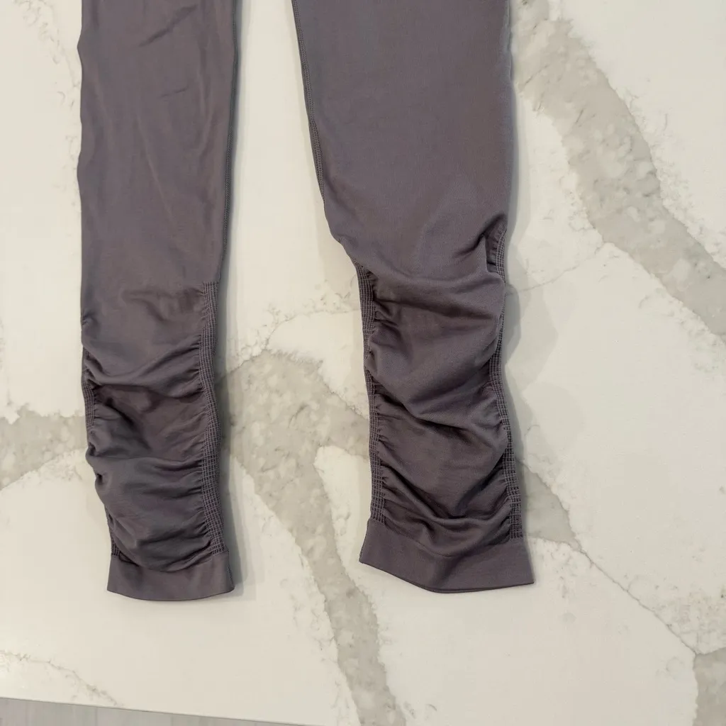 Lole NWT Cutest Yoga Leggings Seamless Women’s Size L/XL Storm Gray Compression - Image 2