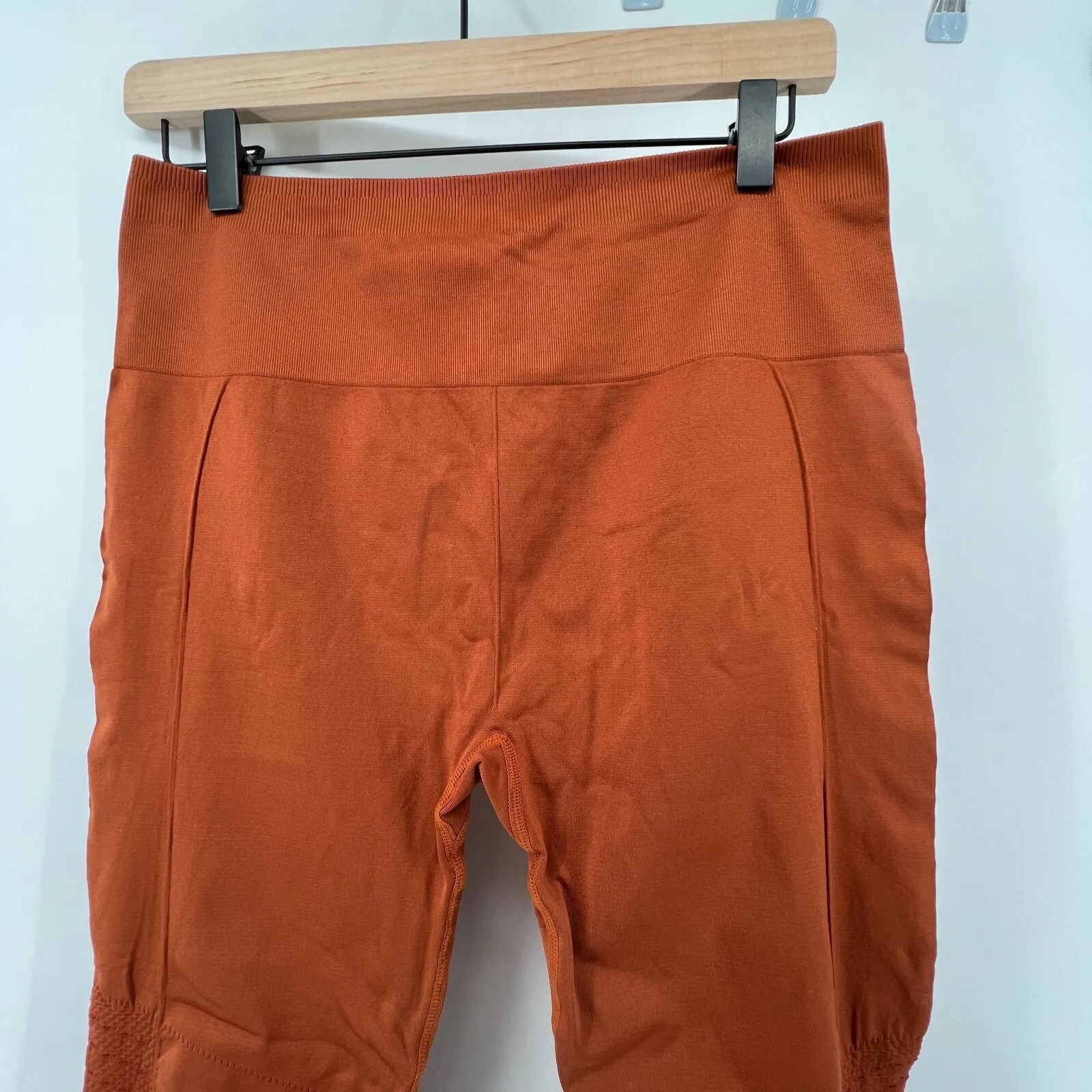 Fabletics Women L Sync Seamless High-Waisted Perforated 7/8 Legging Burnt Orange - Image 3