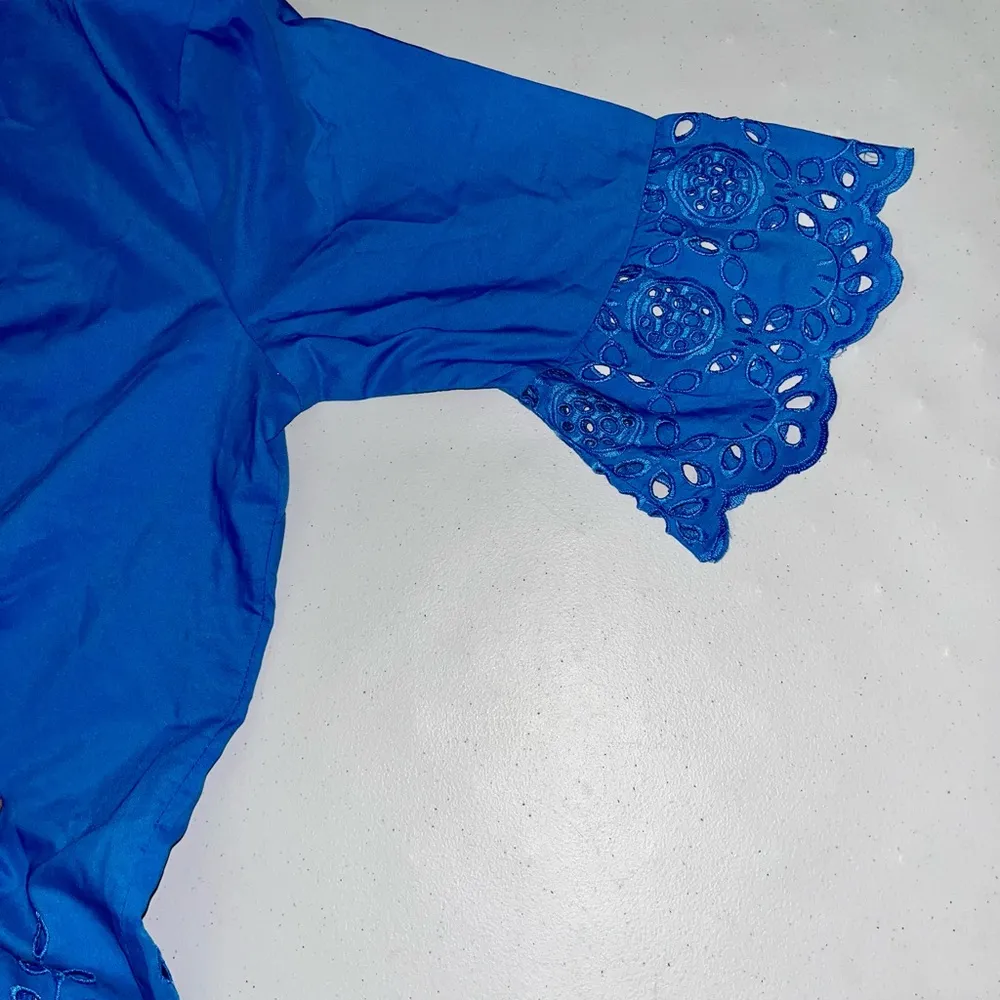 NWT Blair Eyelet V Neck Blouse - Image 6