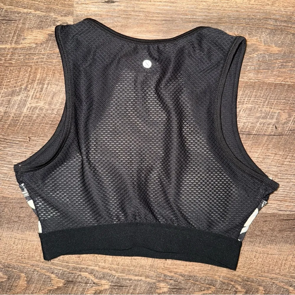 Layer 8 Black/White Floral Sports Bra Women’s Size Small - Image 5