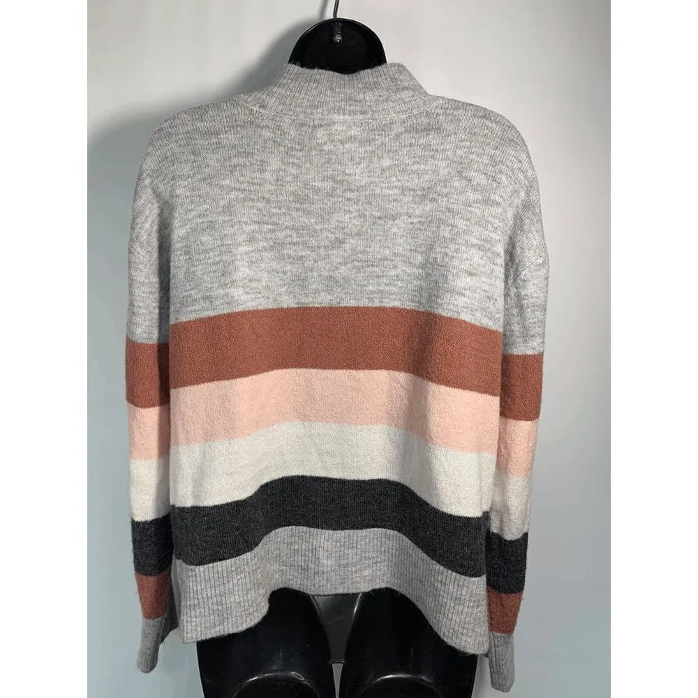 Beachlunchlounge Sweater  - Image 4