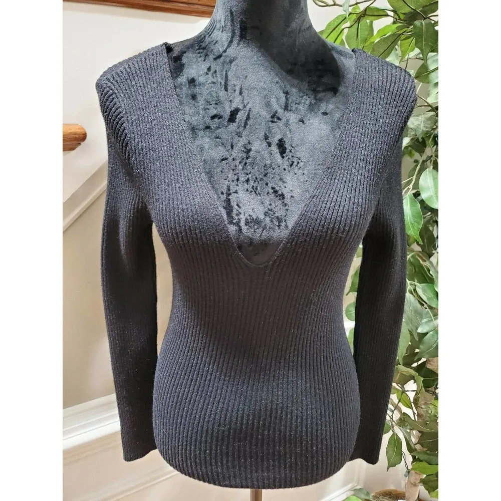 Forever 21 Women's Black Rayon & Polyester V-Neck Long Sleeve Sweater Top Size M - Image 3