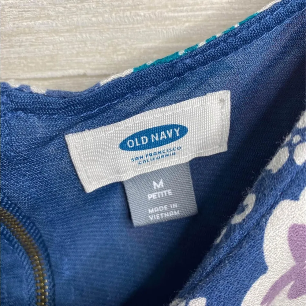 Old Navy Dress - Image 4