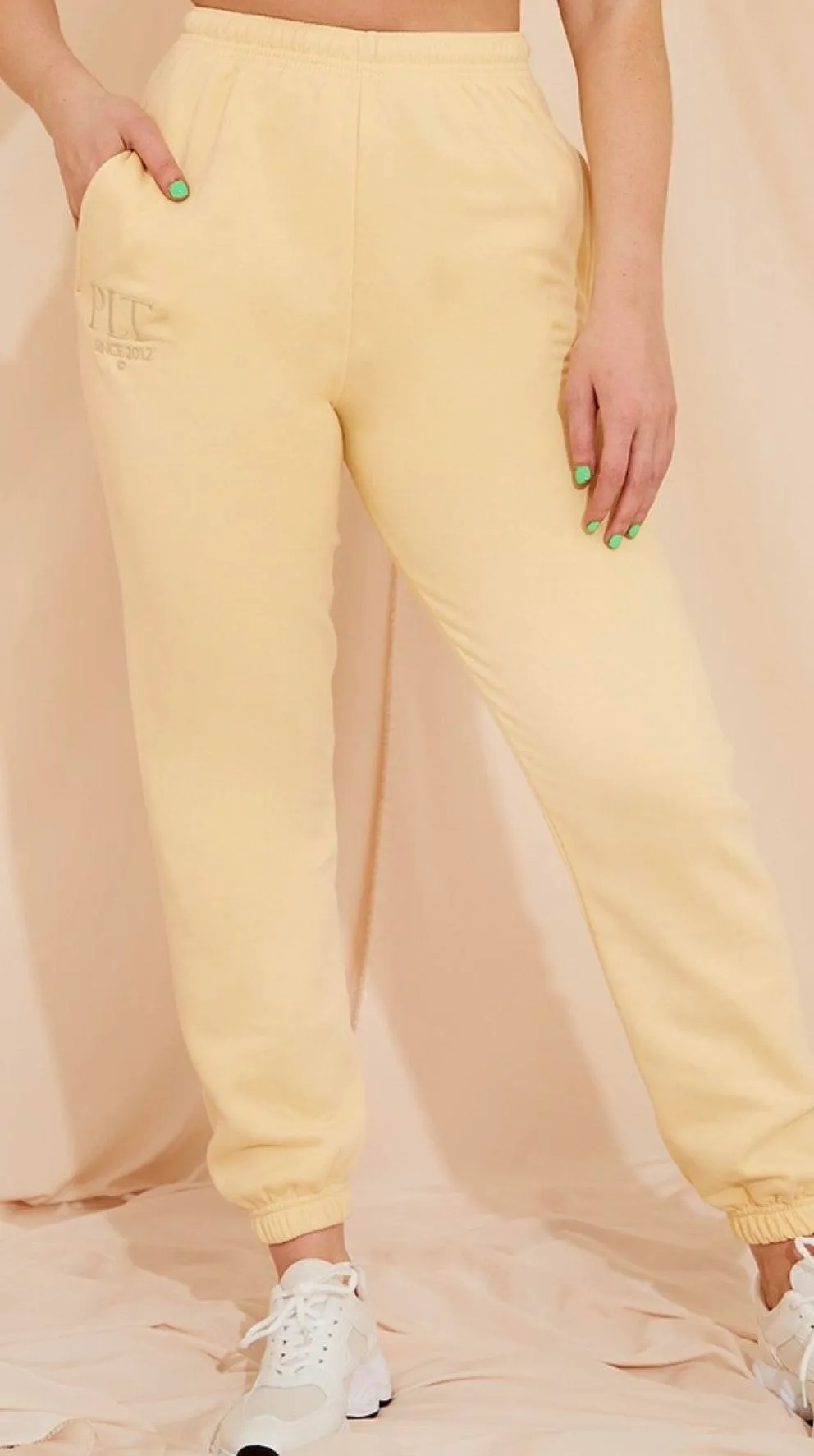 PRETTYLITTLETHING Pale Yellow Established Slogan Casual Joggers - Image 3