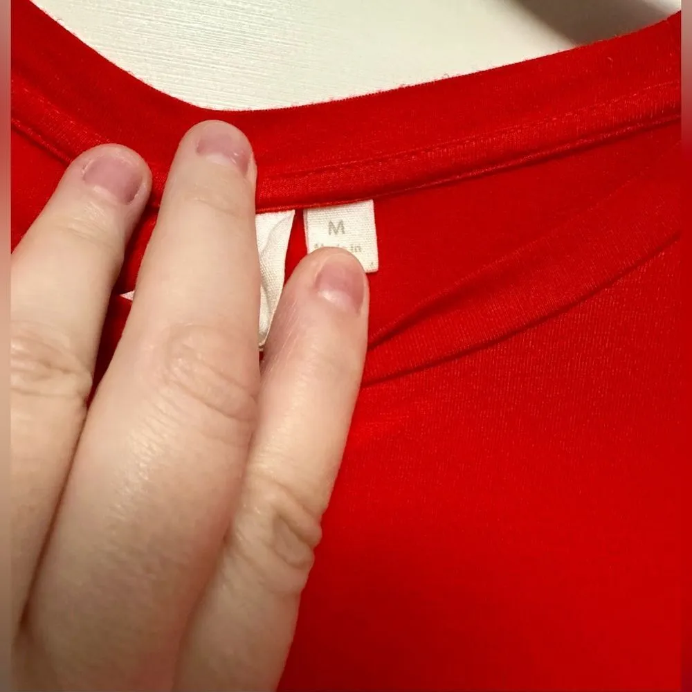 Red High Neck Tank Top Flowy Size: Medium Woman's (18) - Image 2