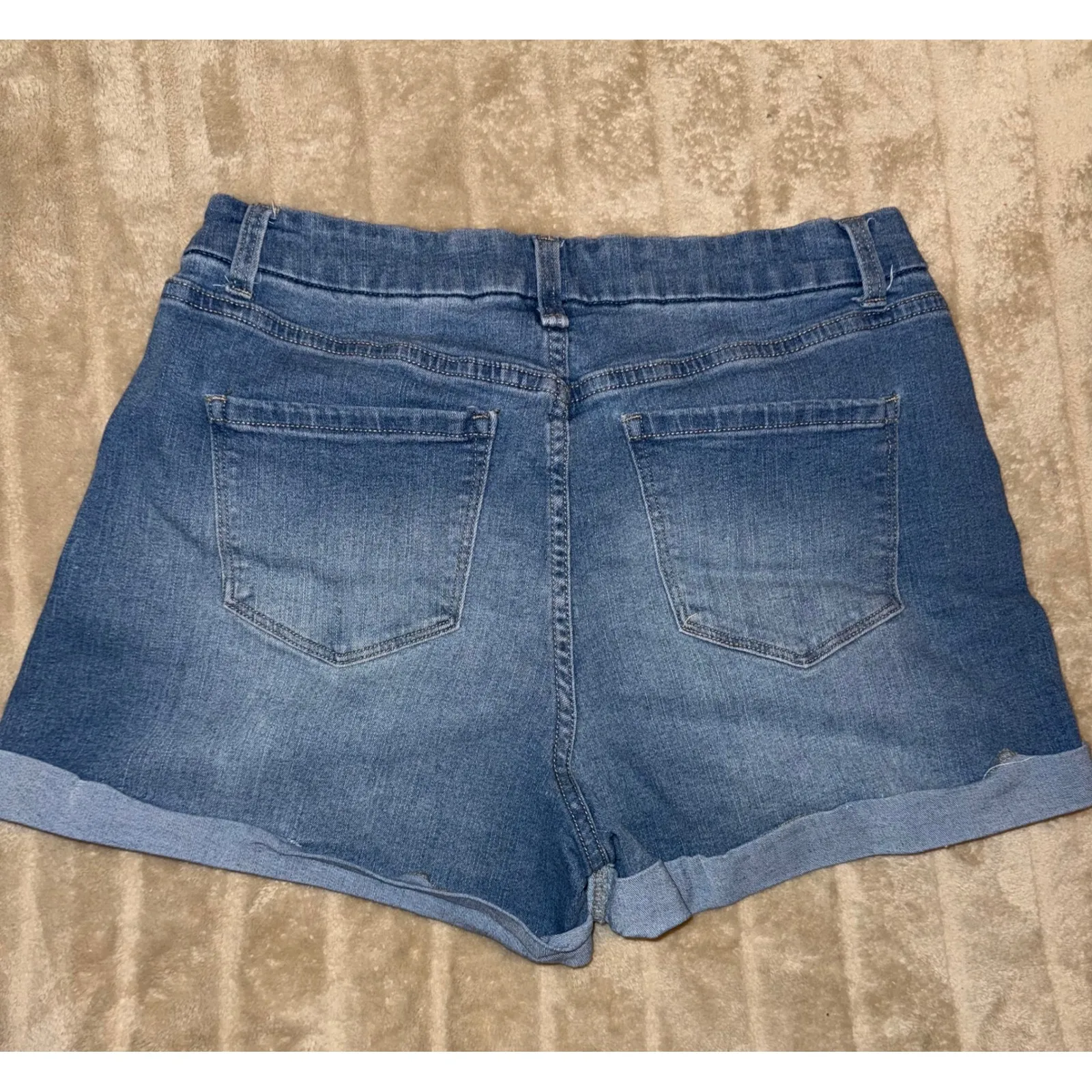 No Boundaries Denim Shorts Cuffed Hem Casual Blue Jean Shorts Size‎ 12 - Image 4