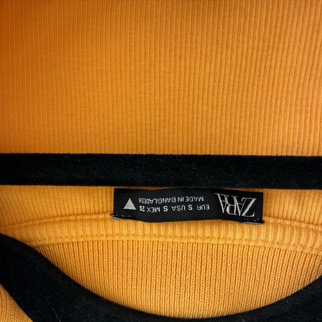 Zara Orange V-Neck Collared Short Sleeve Crop Top Size Small - Image 3