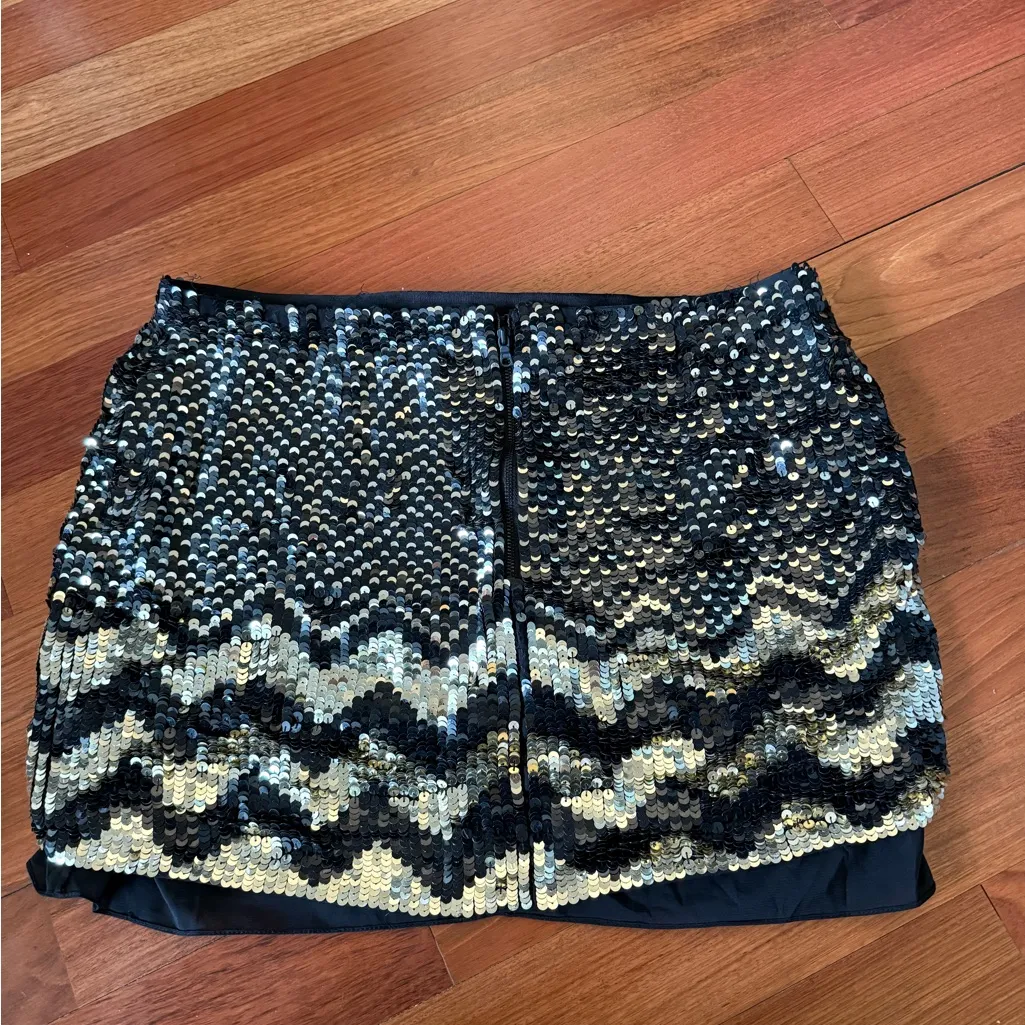 Alice & Olivia Sequin Mini Skirt - Image 3