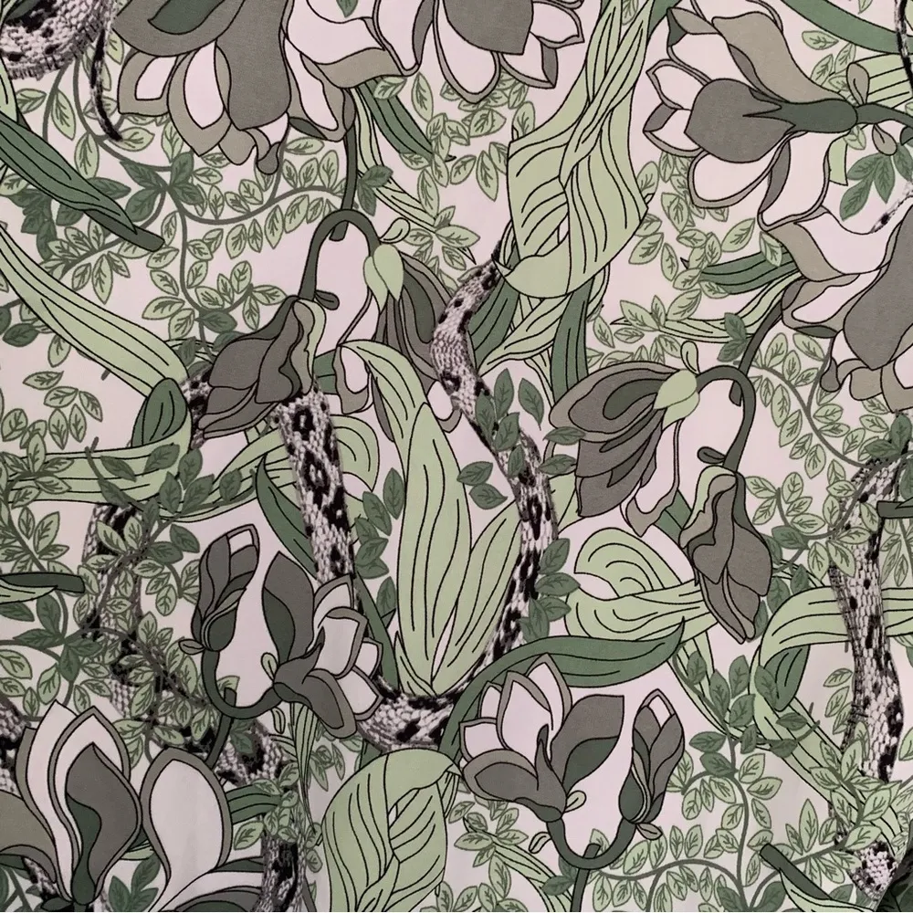 GUESS “Snake in the Grass” Sateen Bomber Jacket Sz: Small - Image 3