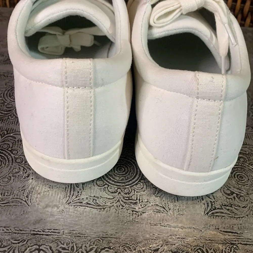 Footsaver White Sneakers Size 9WW - Image 4