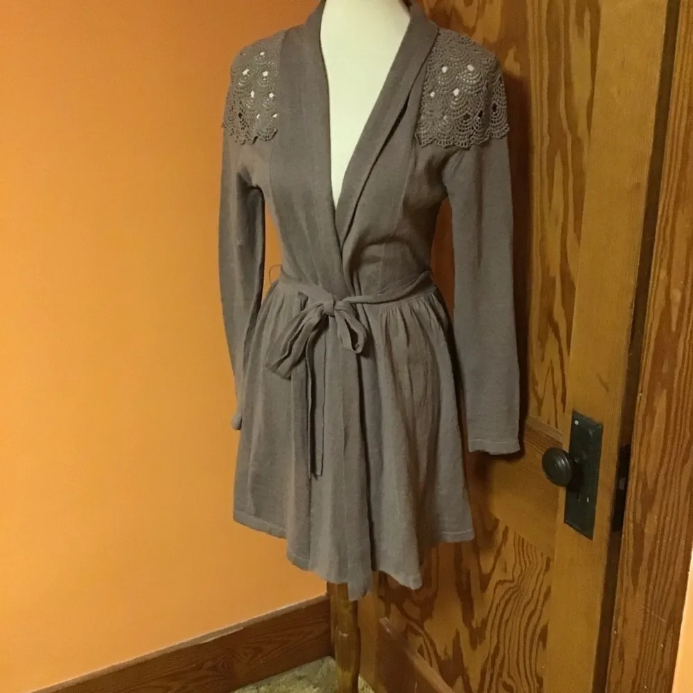 Mocha boho lace fitted belted cardi - Image 6