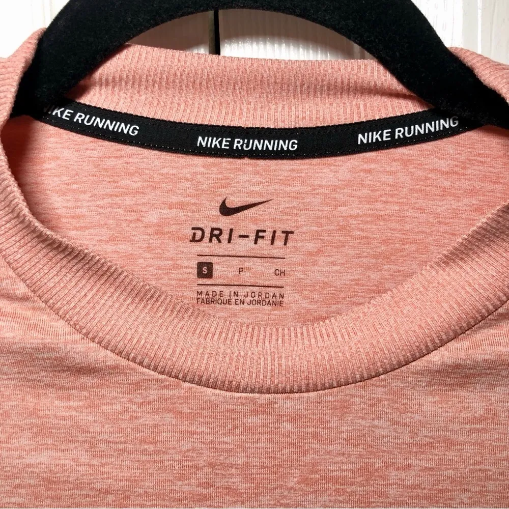 Nike Women’s Dri-Fit Pink/Peach Heathers Long-Sleeved Running Shirt Size S - Image 4