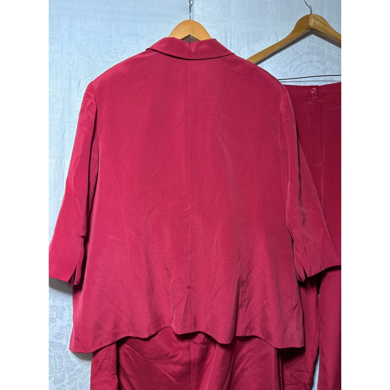 Vintage 100% Silk Suit 22W Red Blazer Jacket Pants Midi Skirt Jacket Style & Co - Image 3
