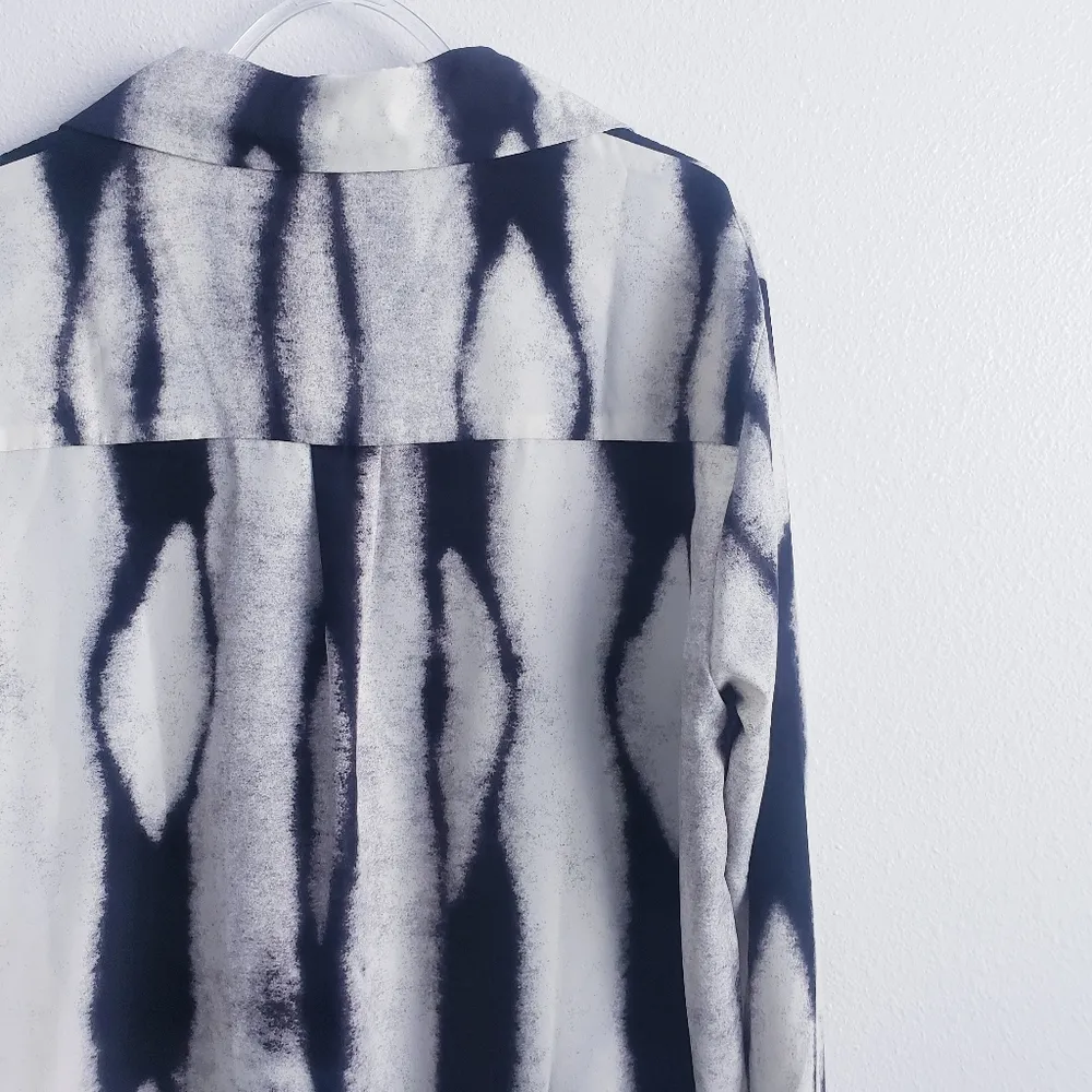 NWT REVOLVE/Minimalist Lovers Commense Button Down Abstract Top - Image 6