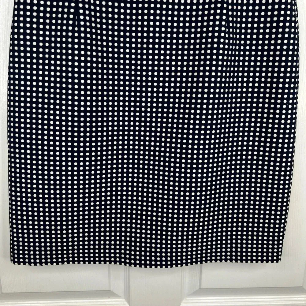 Antonio Melani Women's Navy Blue and White Polka Dot Pencil Skirt Size 8 - Image 5