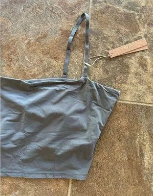 Skims Fits Everybody Cropped Cami Size 2X Gunmetal - Image 4