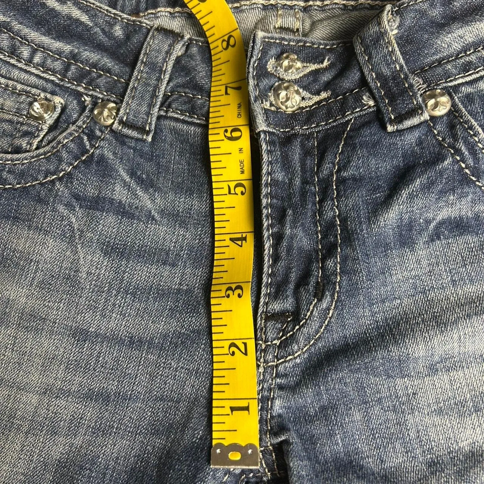 Miss Me Size 29x30 Navy Blue Bootcut Jeans with Rhinestone Fleur de Lis Pockets - Image 3