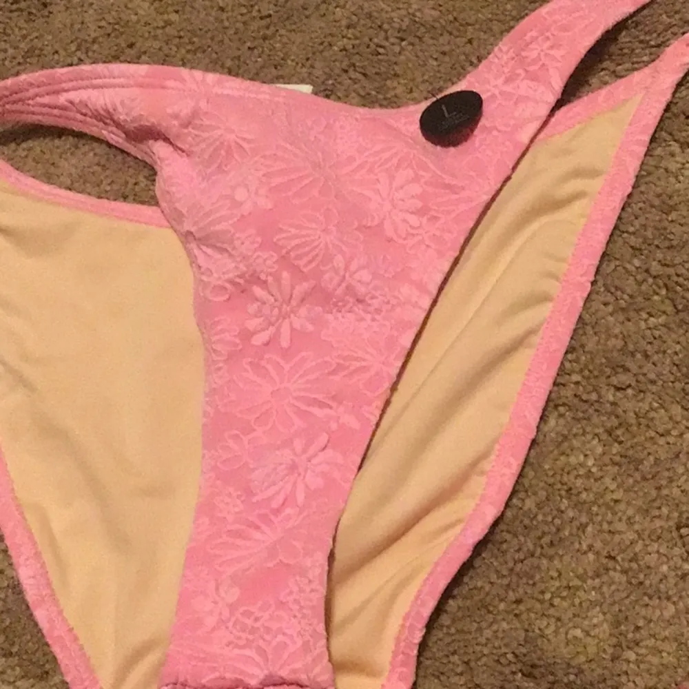 Cotton On thin strap high waisted side cheeky bottoms jacquard pink - Image 7