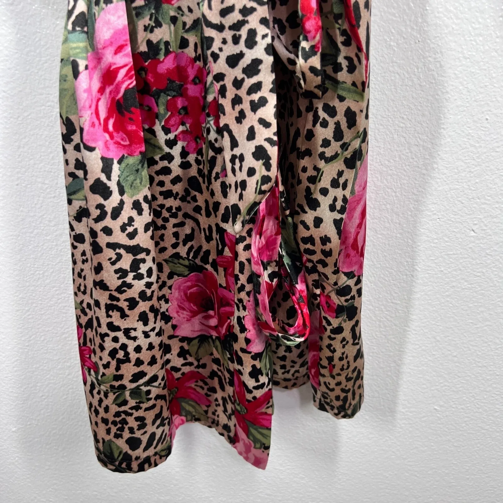 Vtg. Linea Donatella Robe Leopard Floral Print Lace Trim Kimono Satin Medium - Image 9