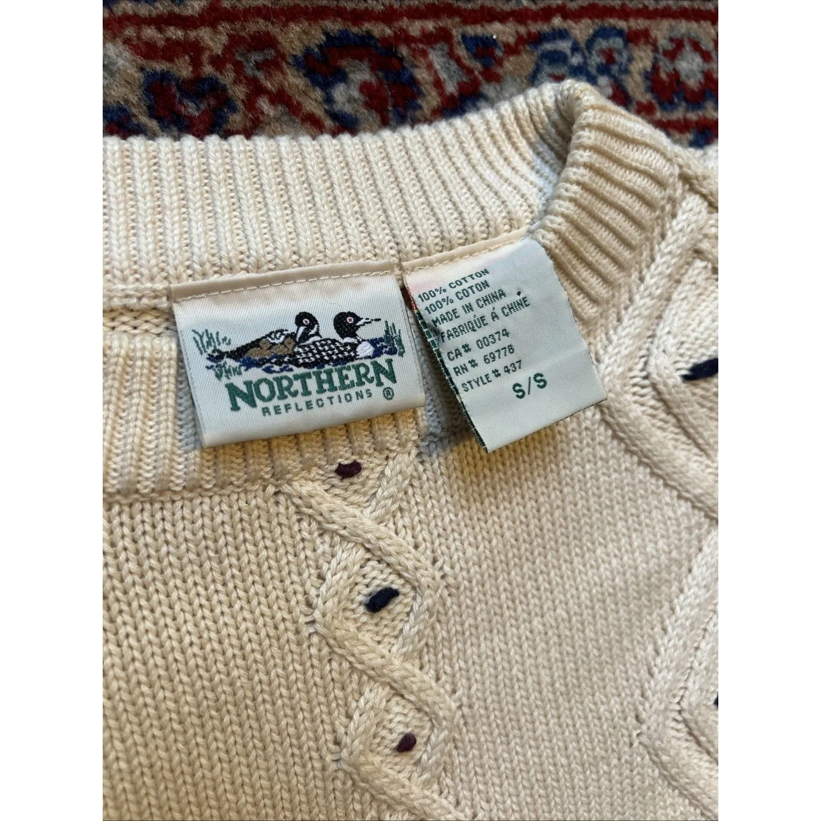 Northern Reflections Vintage Cream Women's Flower Embroidered Sweater Small - Image 5