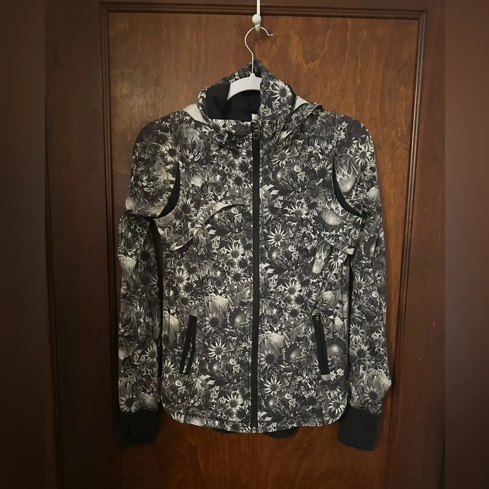 Lululemon Bring Back The Track Jacket - Flowabunga Black Angel Wings Print 2 - Image 3