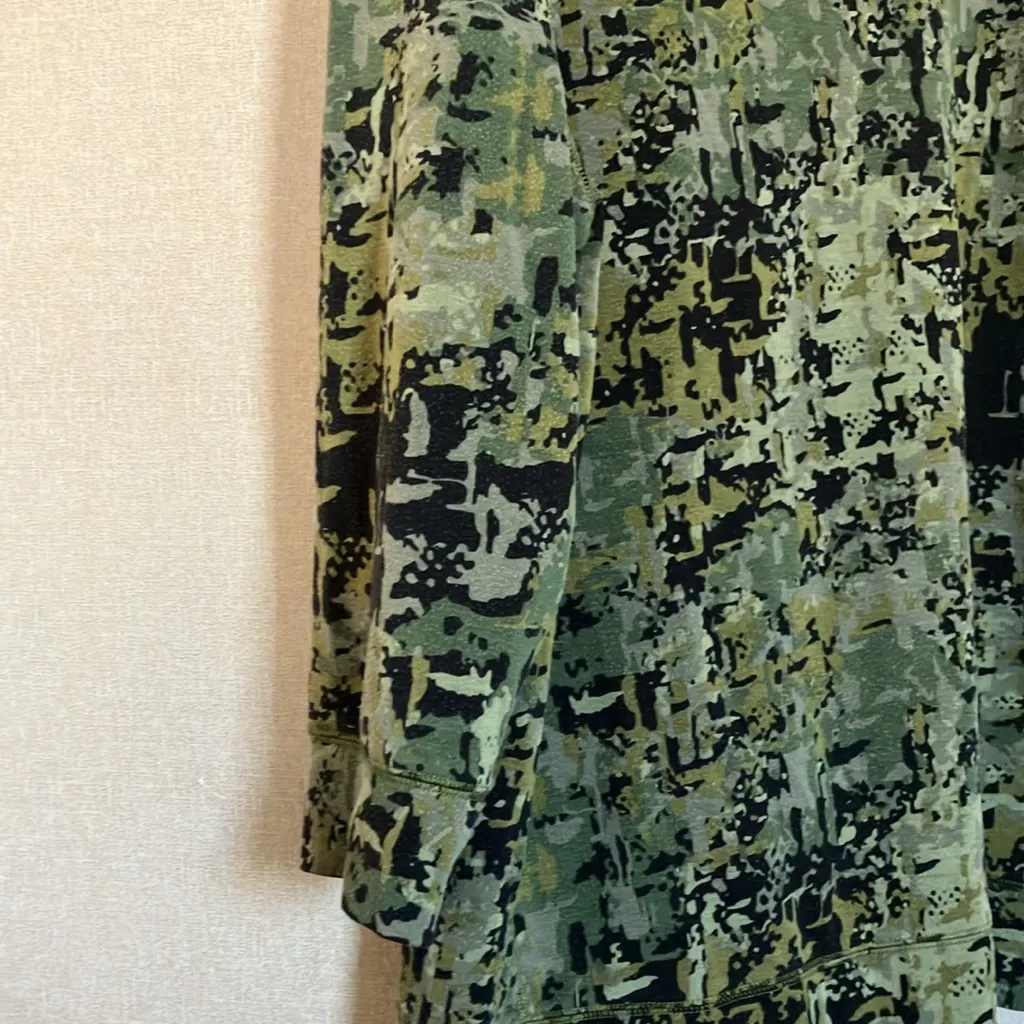 FINAL MARKDOWN Westbound Green Camouflage pullover xl - Image 4