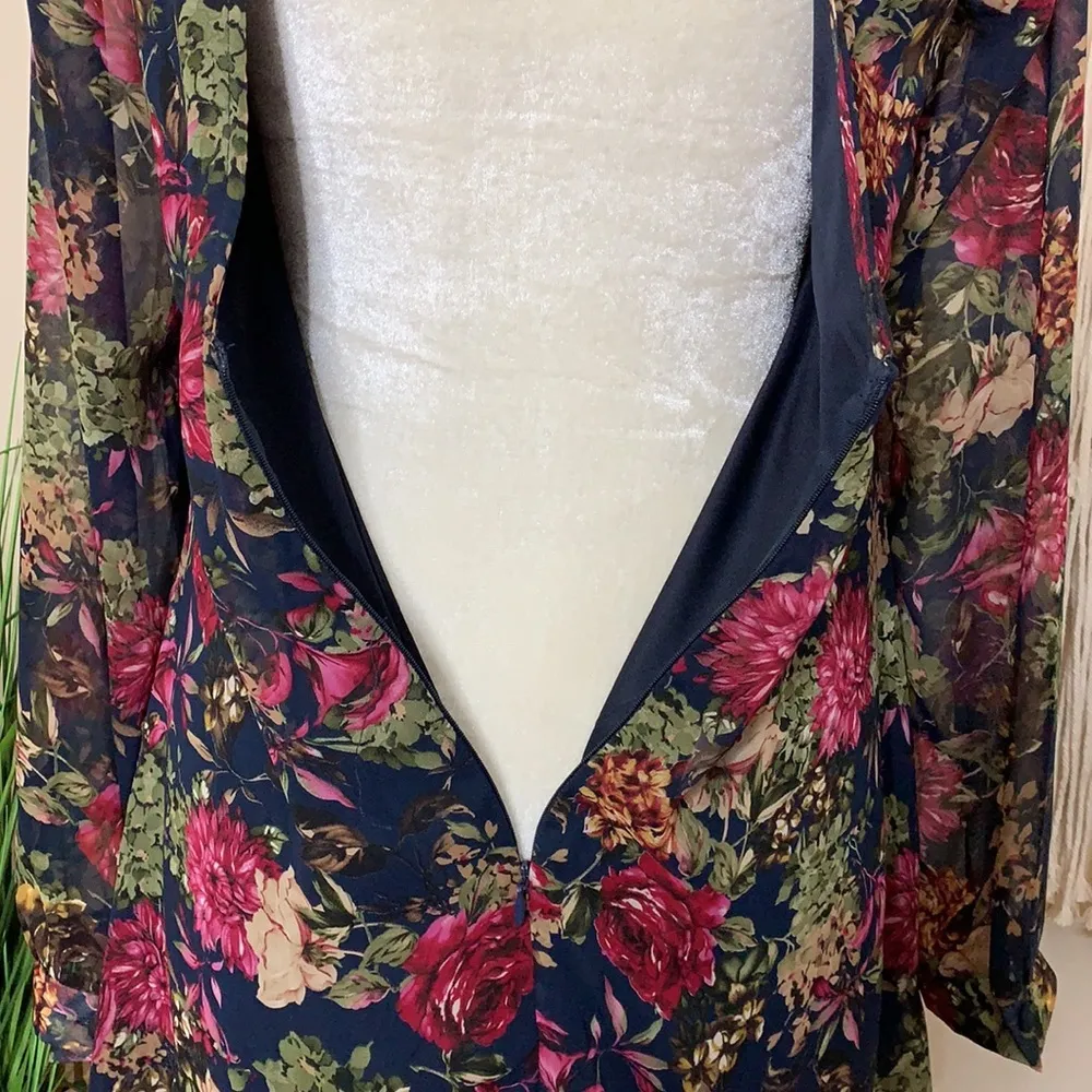 astr • floral long sleeve mini dress open back - Image 9