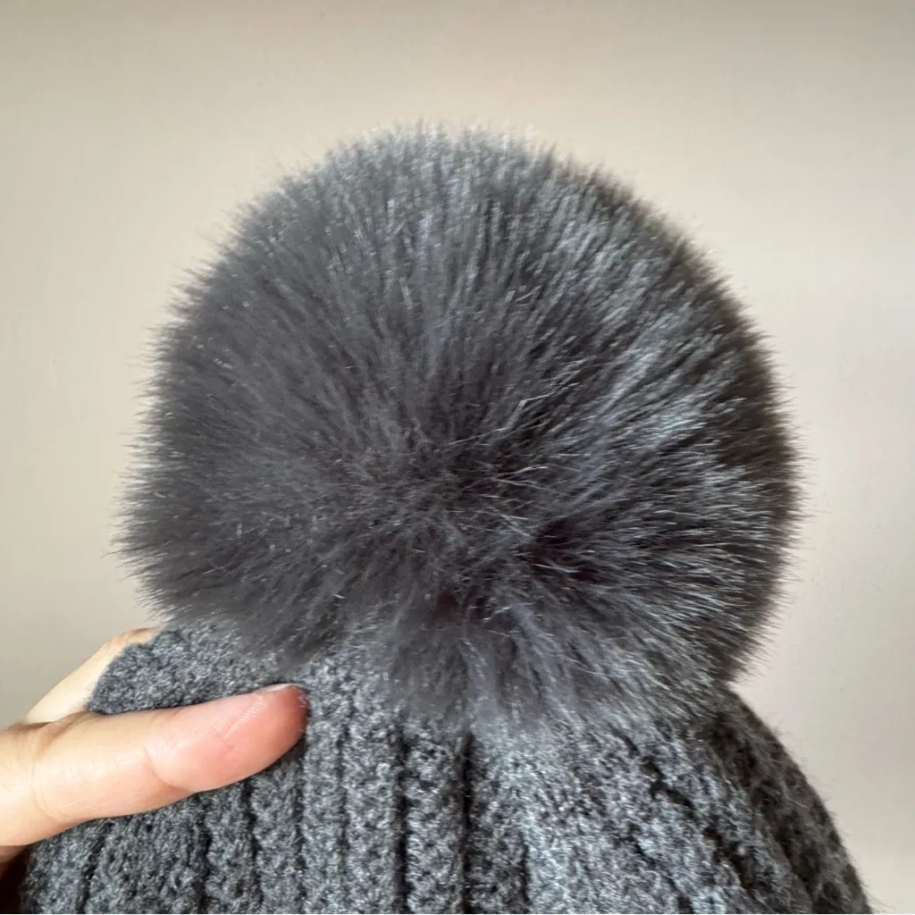 Timberland Unisex Gray Knit Sherpa Lined Faux Fur Pom Pom‎ Beanie Hat One Size - Image 4