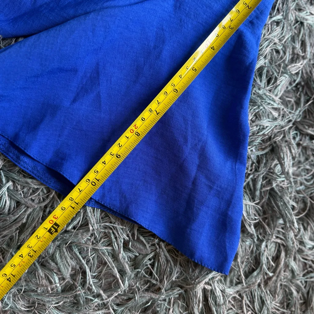 Bella and Blue Tie - Image 14