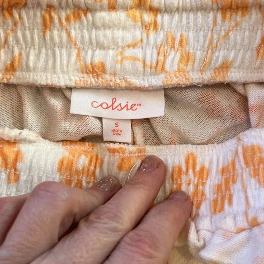 Colsie orange and off white PJ short set size small. In good condition! - Image 5