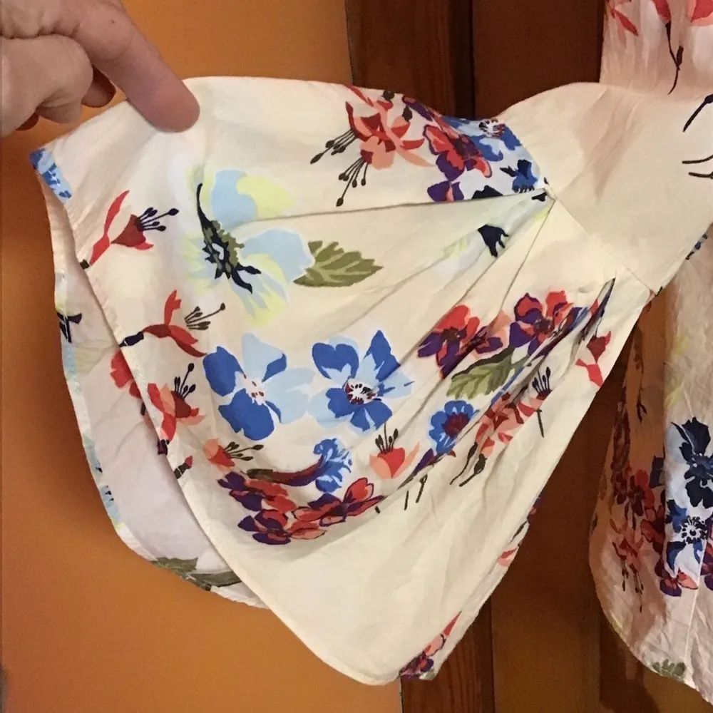 Jane & Delancey Floral Bell Sleeve Blouse Boho Romantic Top - Image 8