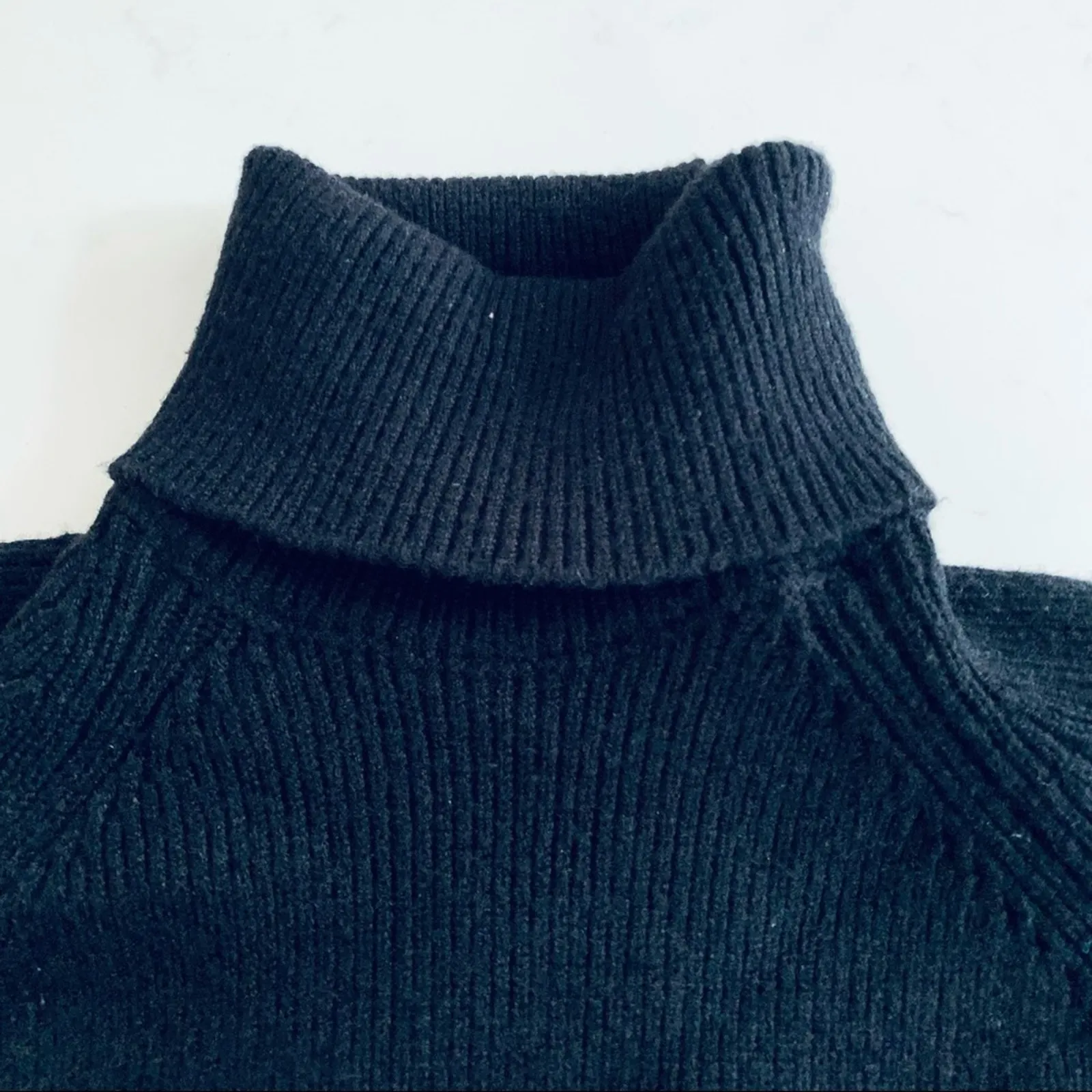 ZARA Black Ribbed Turtleneck Sweater with Tie Sleeves – Size Small - Image 6
