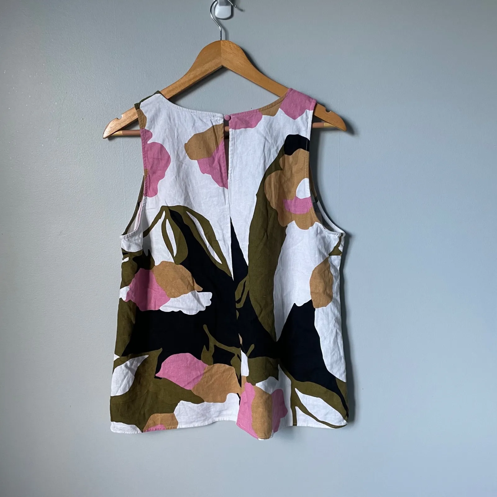 Vince Camuto Floral Print Sleeveless Linen Blend Tank Top Women's Size Large - Image 2