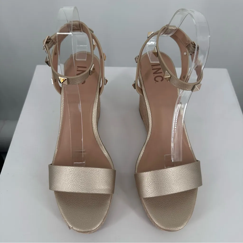 INC Maverickp Faux Leather Ankle Strap Wedge Sandals Gold size 10 Studded - Image 4