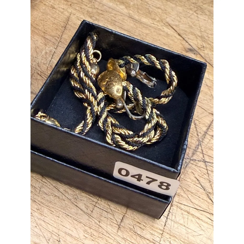 Trifari Vintage Gold & Black Twisted Rope Bracelet & Clip-On Earrings Set Jewelr - Image 2