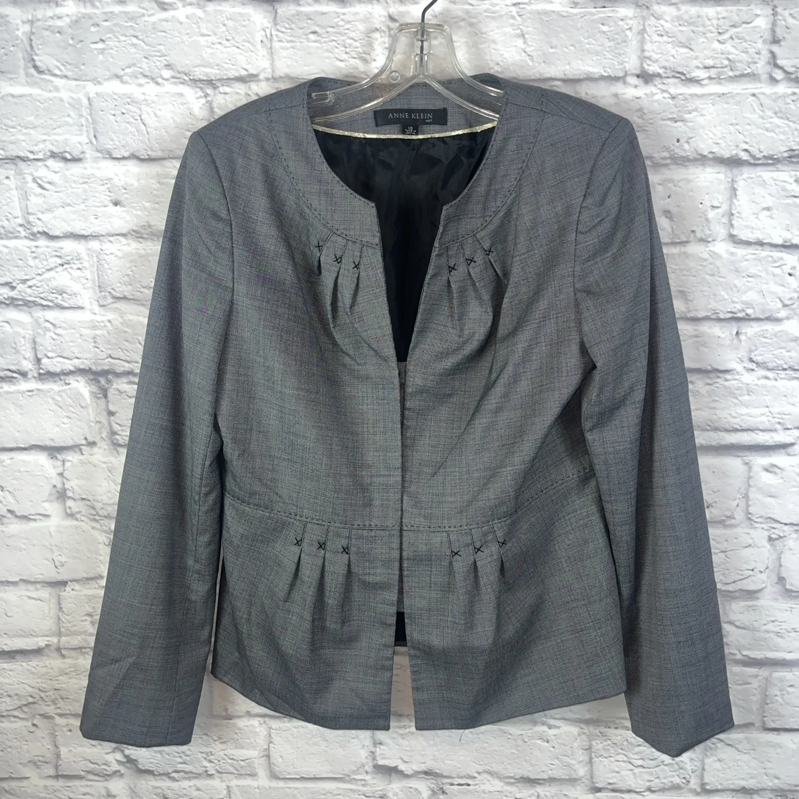 Anne Klein Women's 2 Piece Skirt Suit Wool Career Chic Blend Set Size 10 - Image 3