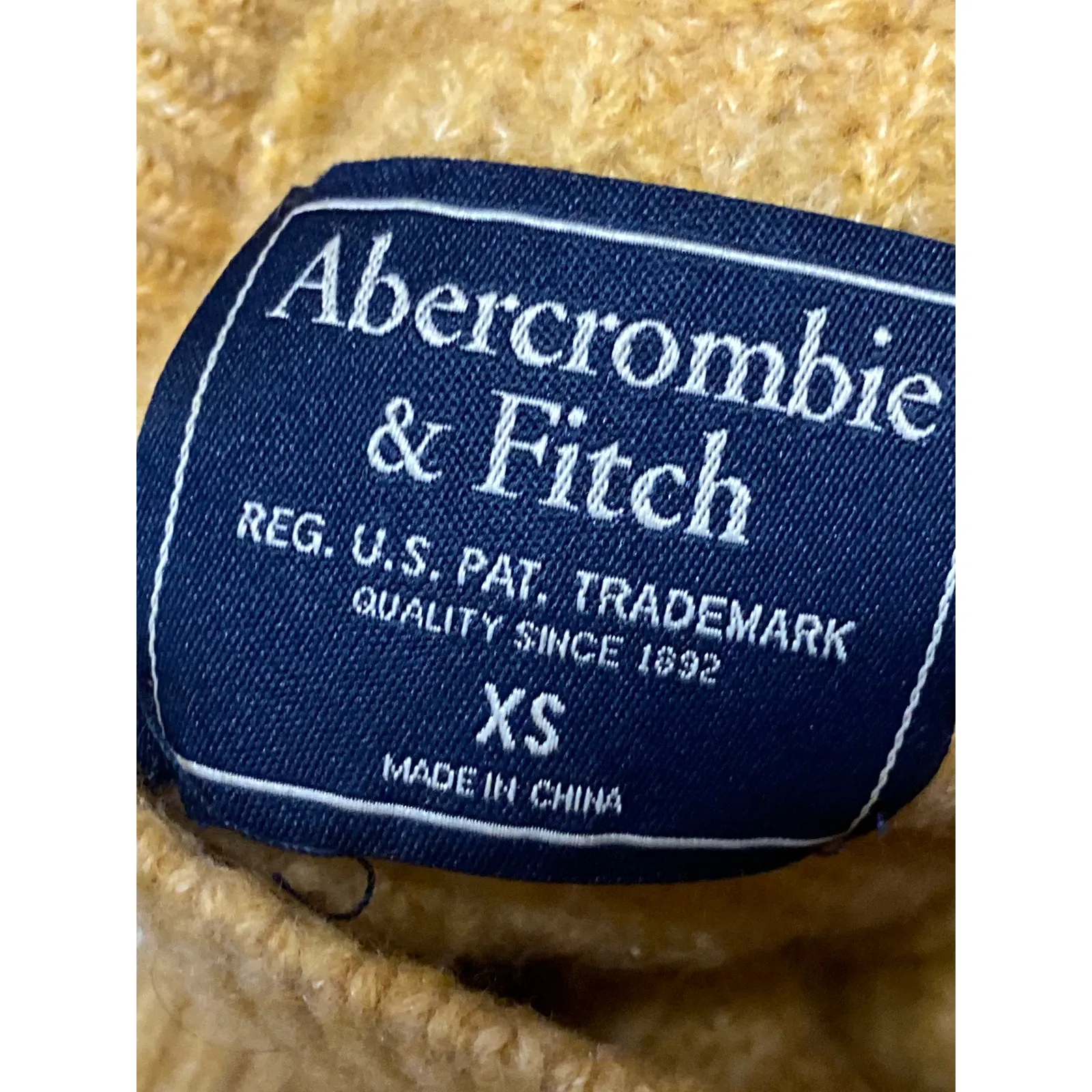 Abercrombie & Fitch Yellow Cream Long Sleeve Turtleneck Sweater Top Size XS - Image 4