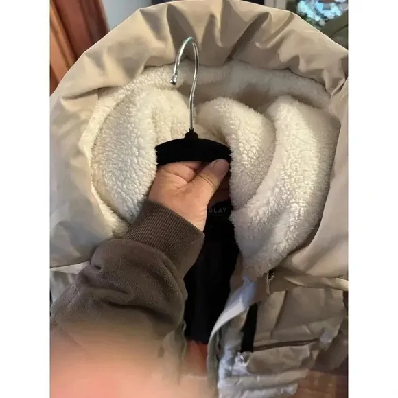 OroLay Puffer Coat Jacket with Hood Knee Length Green Quilted Padded Winter Warm Orange Size M - Image 9