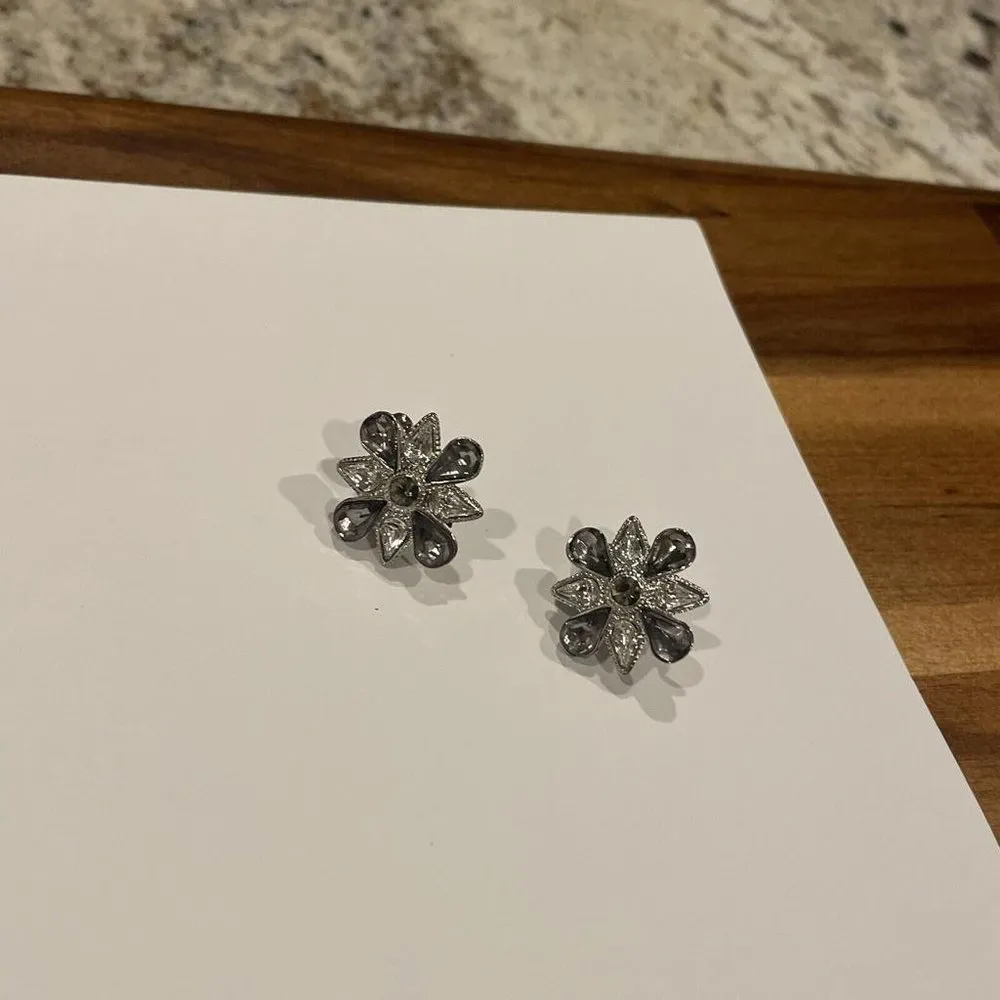 Small Signed Avon Silver Tone Grey Rhinestone Clip On Earrings - Image 3