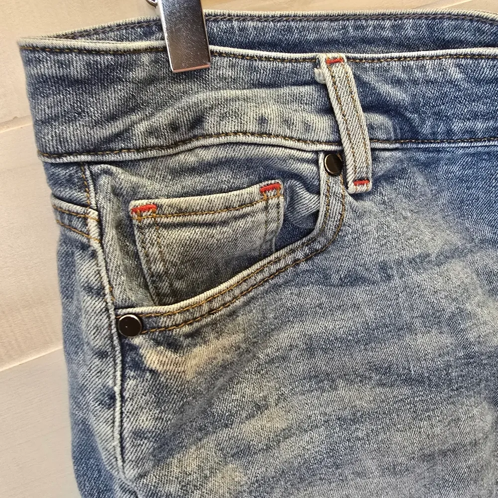 {16} Lane Bryant Fading Star Design Denim Jean Shorts Stretchy Material - Image 5