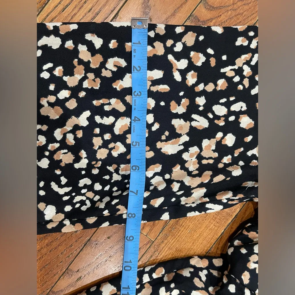 Gilli Black Dress with White and Tan Floral Pattern Size M - Image 8