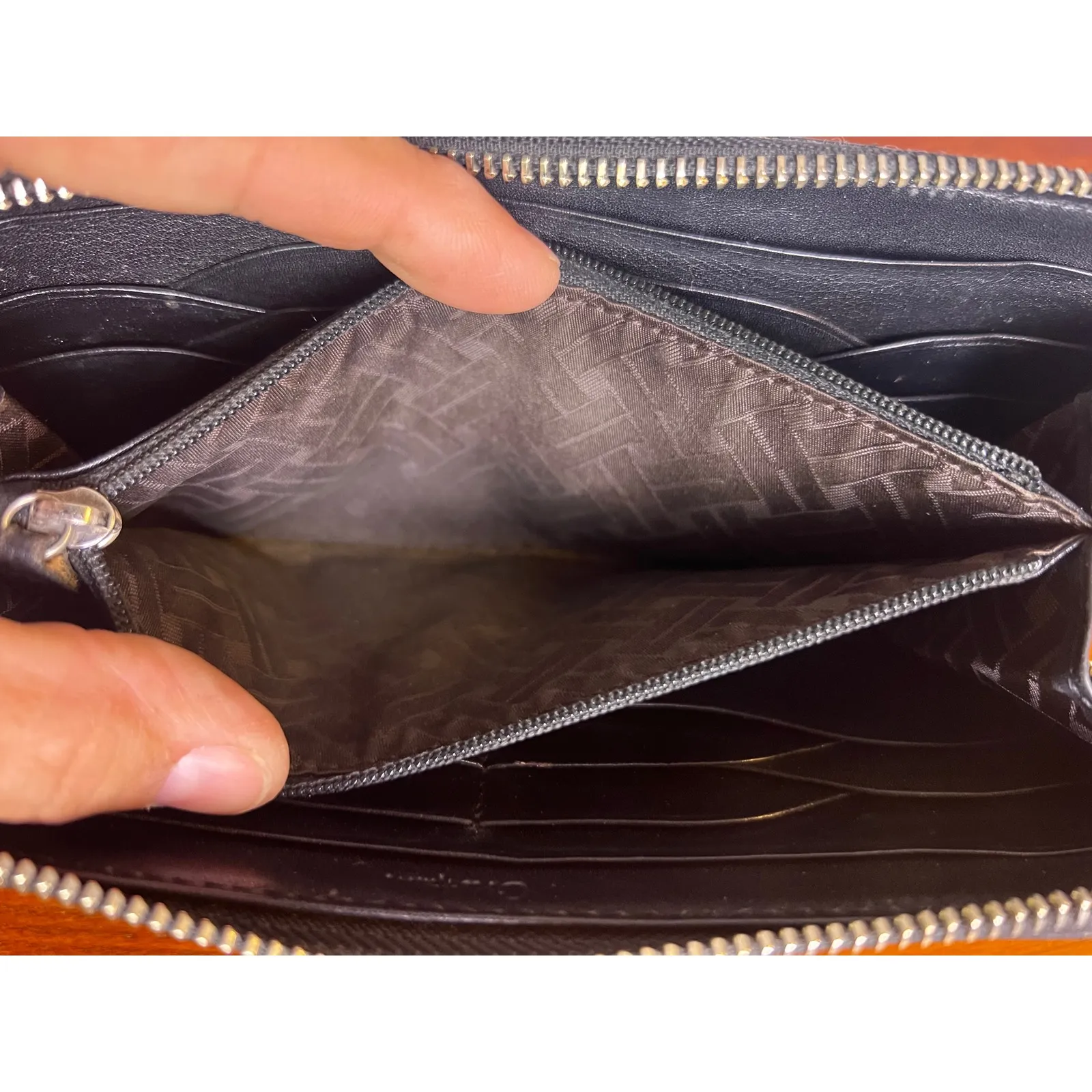 Vintage Cole Haan Leather Zip Around Wallet Clutch Organizer Black Urban Chic‎ - Image 5