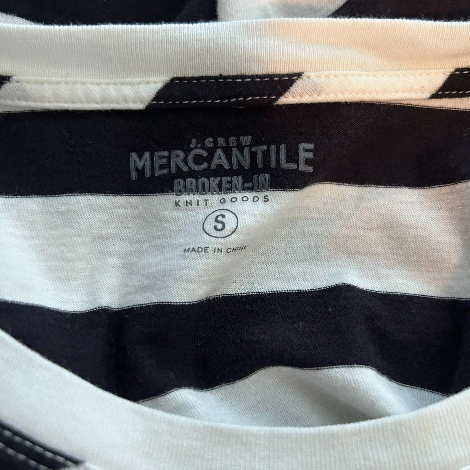 J. Crew Mercantile Women's Crew Kneck Striped Navy White Short Sleeve Tee Small - Image 6